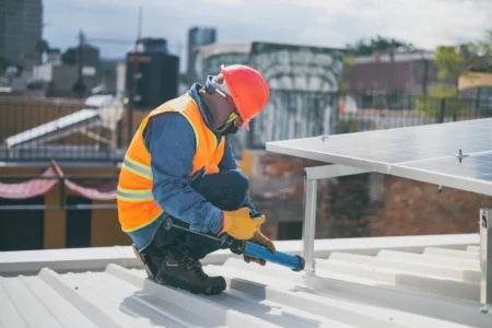 como aumentar a eficiência energética com energia solar